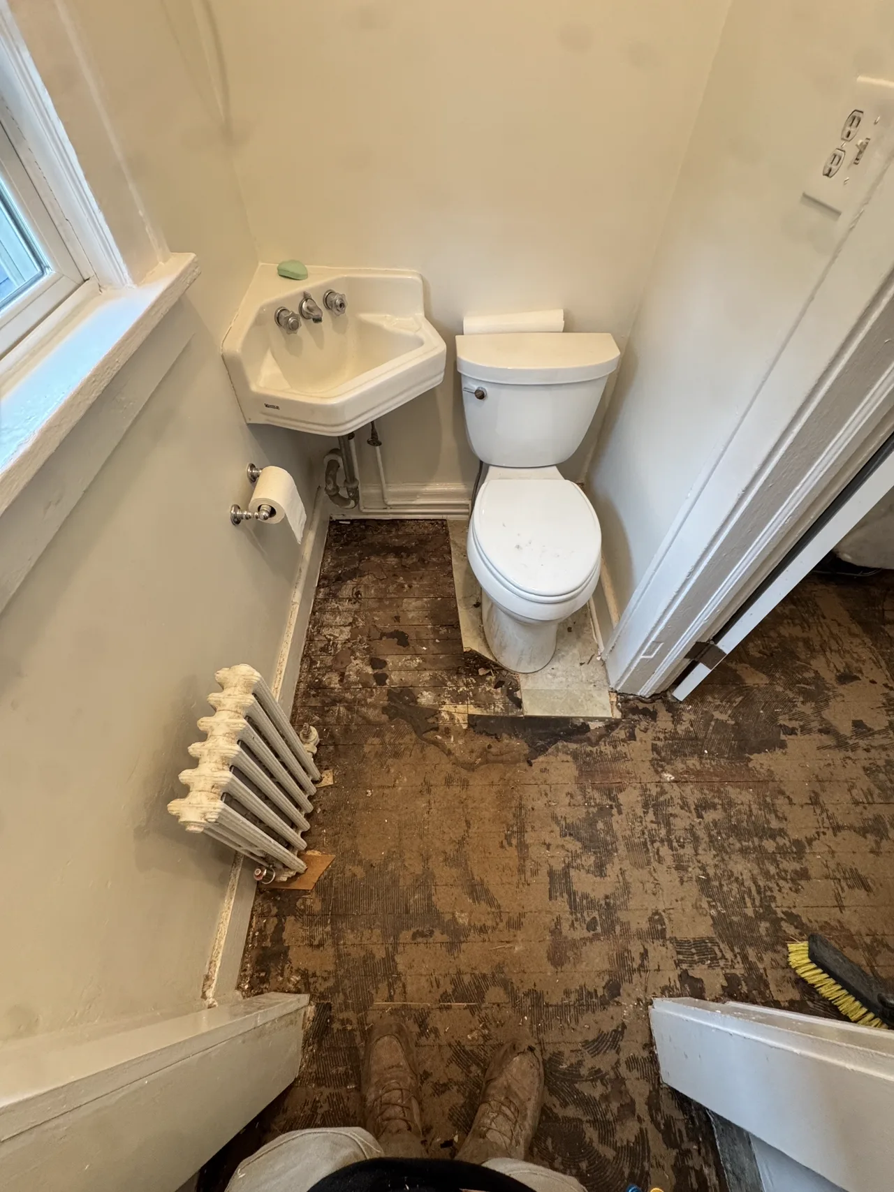 Powder Room Refresh Before